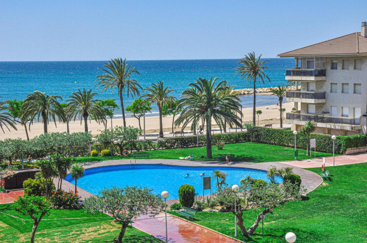 Golf A Bjos 9 Only Families Apartment Cambrils Exterior photo