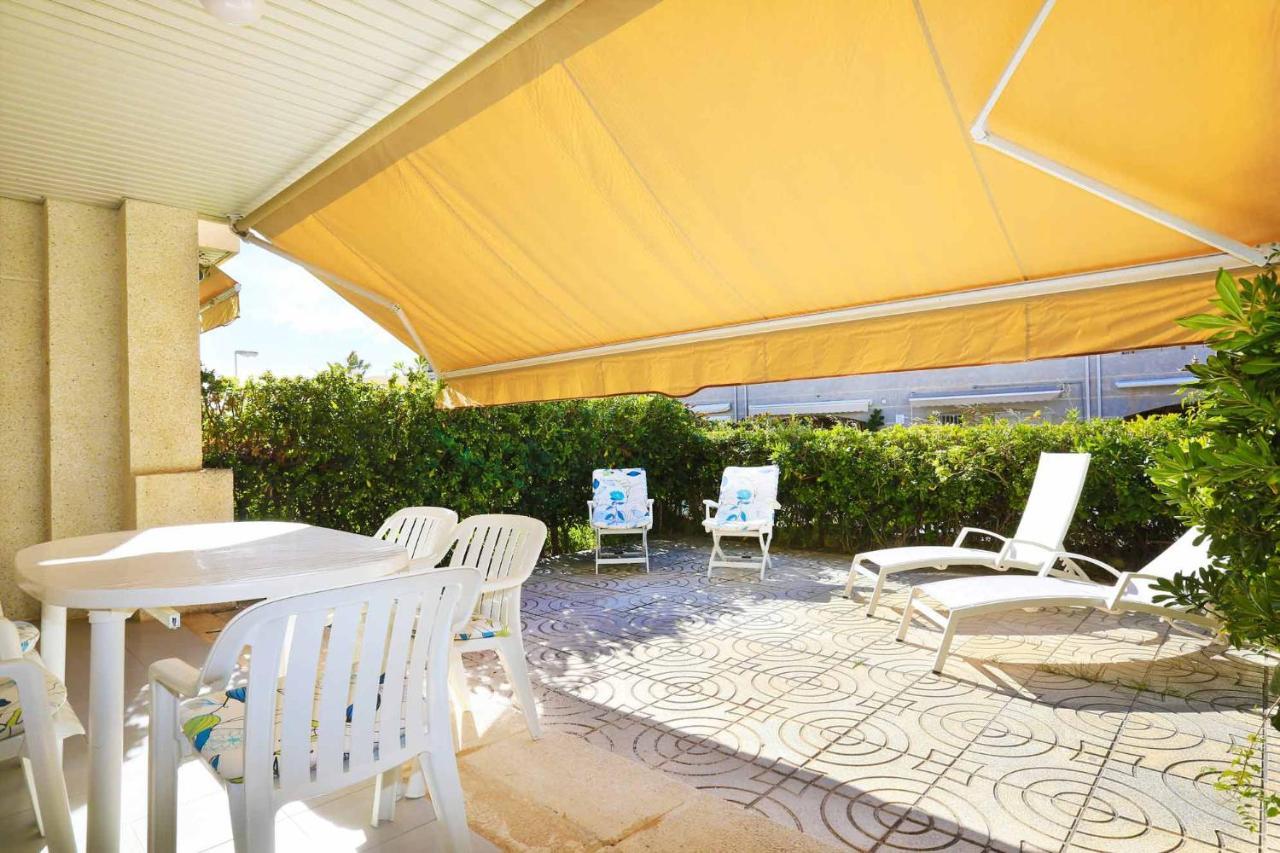 Golf A Bjos 9 Only Families Apartment Cambrils Exterior photo